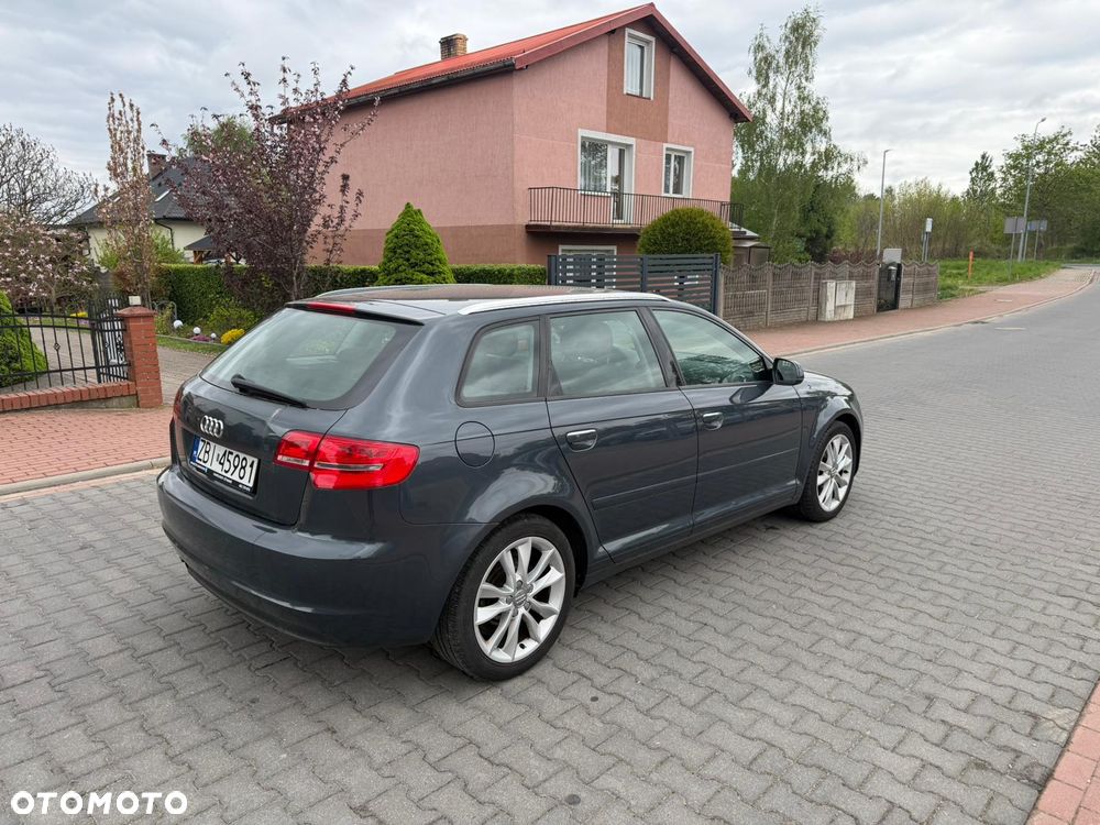 Audi A3 Sportback 2.0 TDI Ambiente - 6