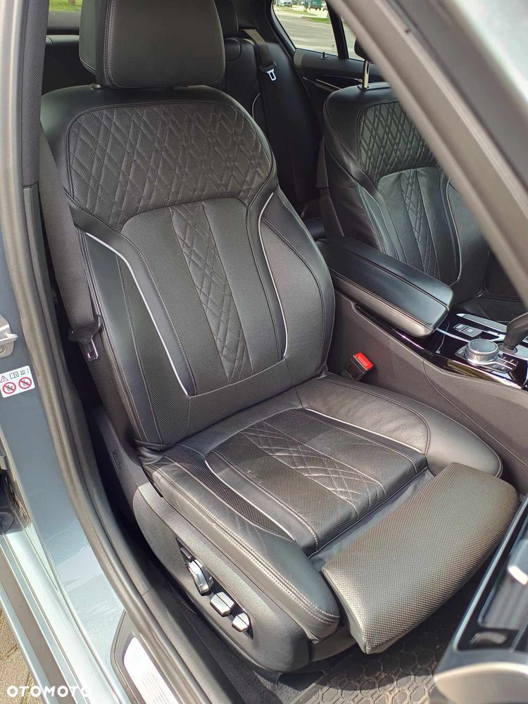 BMW Seria 5 530d xDrive M Sport sport - 31