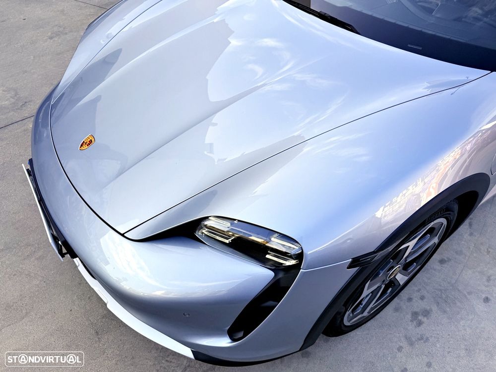 Porsche Taycan Cross Turismo 4 - 56