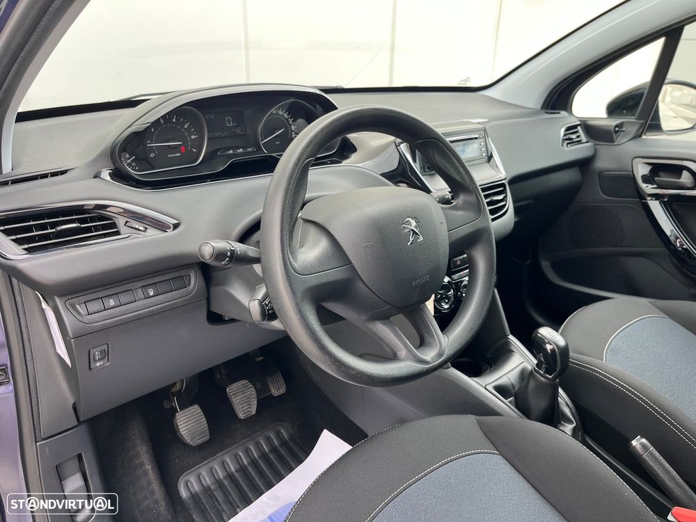 Peugeot 208 1.2 PureTech Access - 18