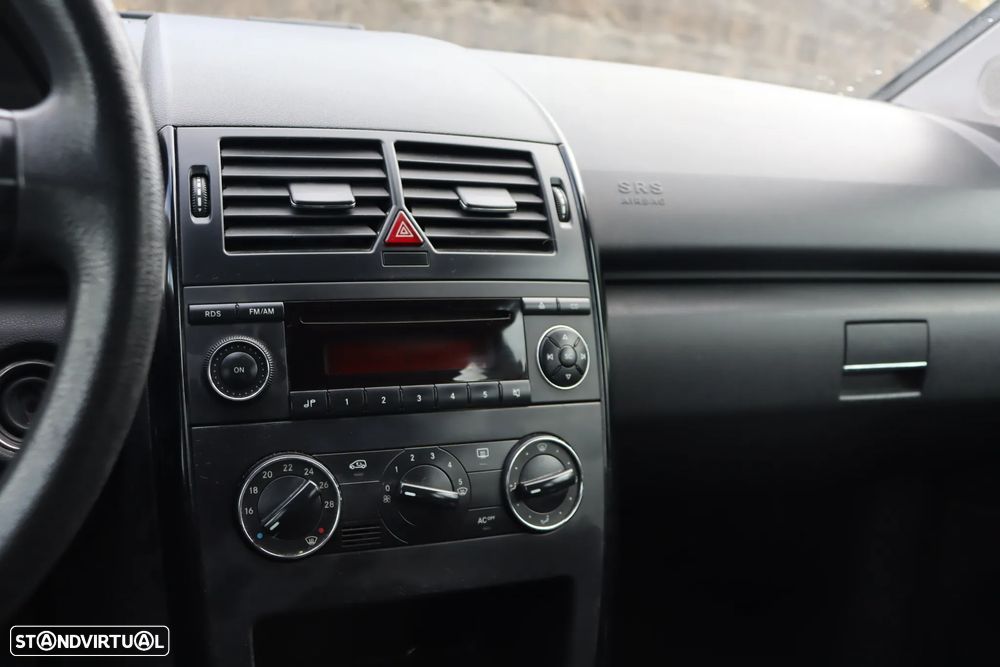 Mercedes-Benz A 150 Classic - 12