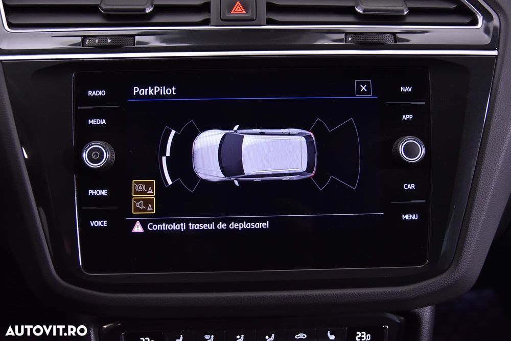 Volkswagen Tiguan - 19