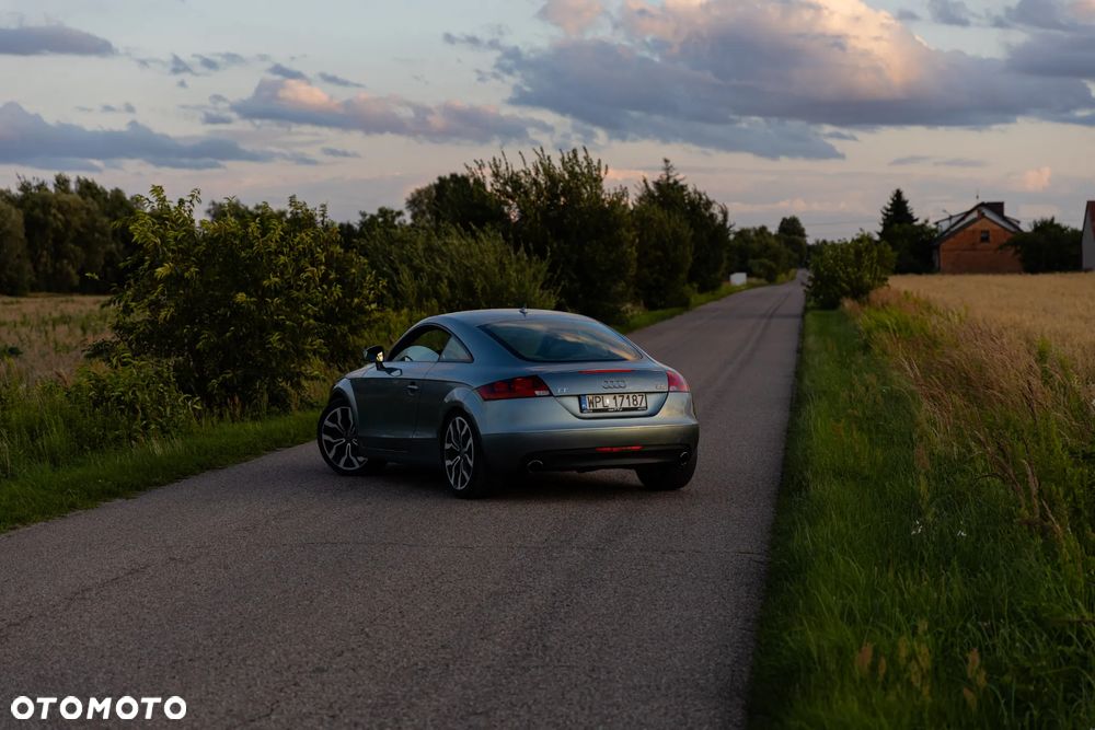 Audi TT Coupé 3.2 Quattro DSG - 8