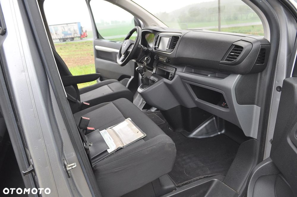 Opel Vivaro - 18