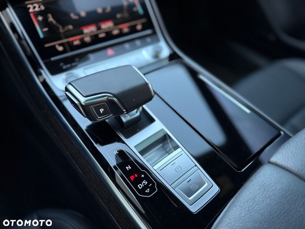Audi A8 55 TFSI mHEV Quattro Tiptr - 26