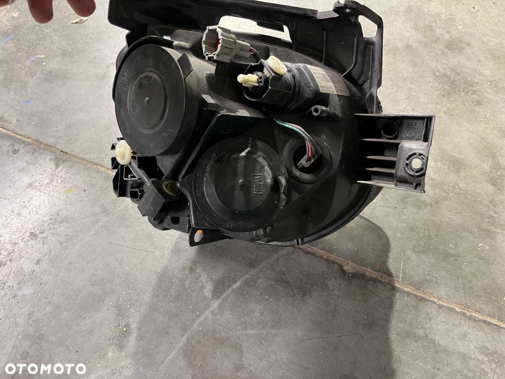 Lampa przednia lewa Nissan Juke F15 LIFT - 4