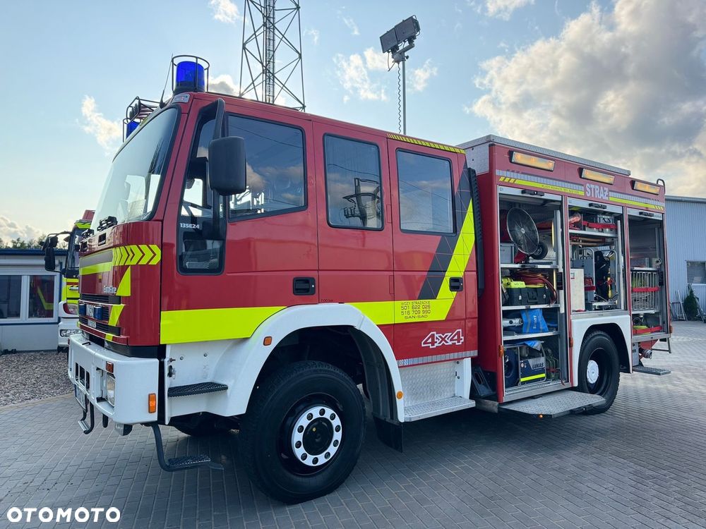 Iveco Straż pożarna | Pojazd pożarniczy | Wóz strażacki IVECO MAGIRUS 4x4 | CNBOP | 3000 l wody | blokady mostów | maszt oświetleniowy 360° - 4