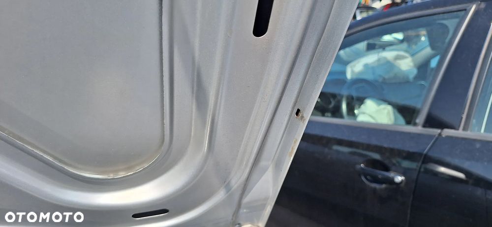 Volkswagen Polo 9N 05- Maska Pokrywa Komory Silnika Kod Lak LA7W - 36