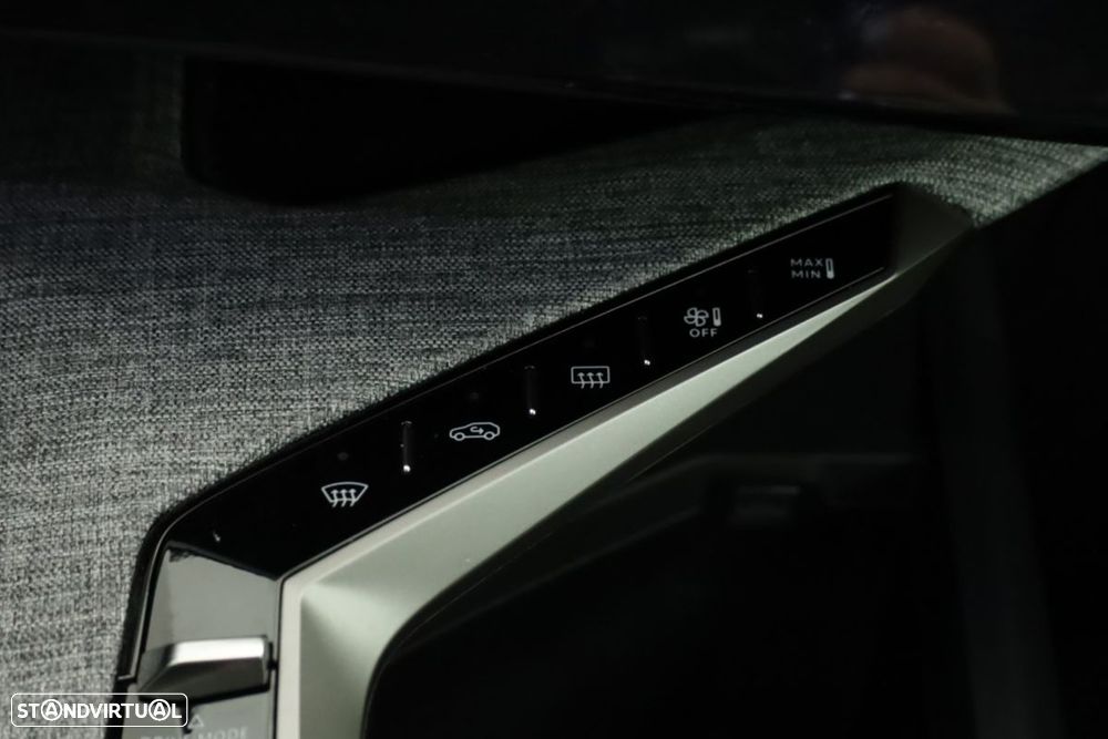 Peugeot 3008 1.2 Hybrid Allure e-DCS6 - 13