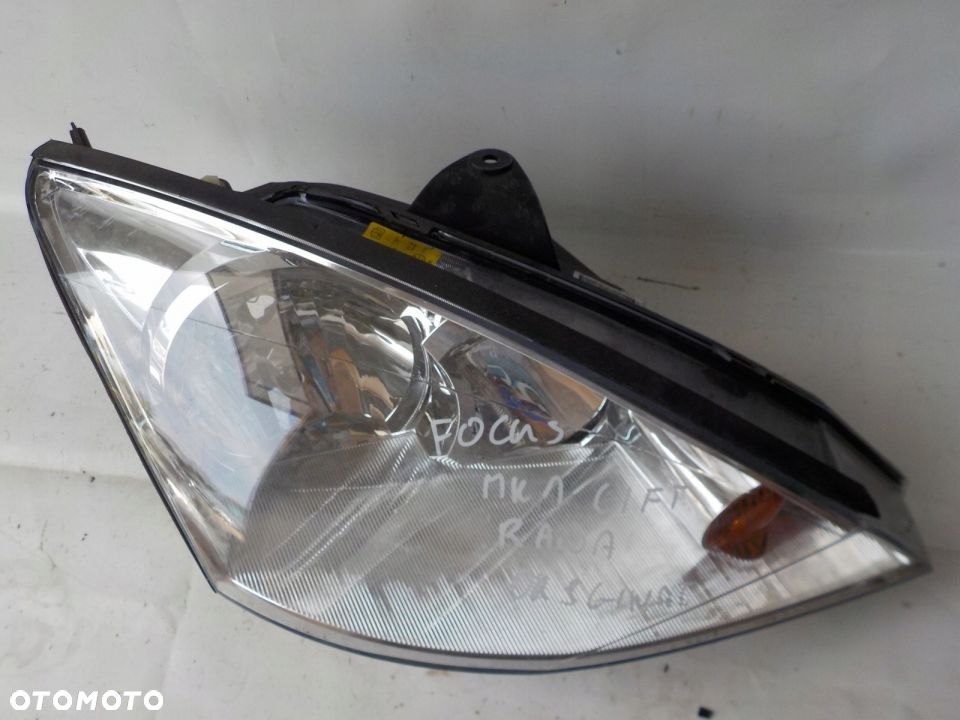 FORD FOCUS MK1 LIFT LAMPA PRZÓD PRAWA - 1