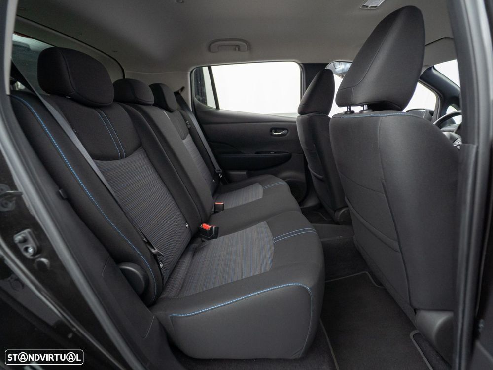 Nissan Leaf N-Connecta - 35