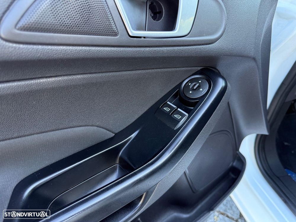 Ford Fiesta 1.5 TDCi Trend - 16