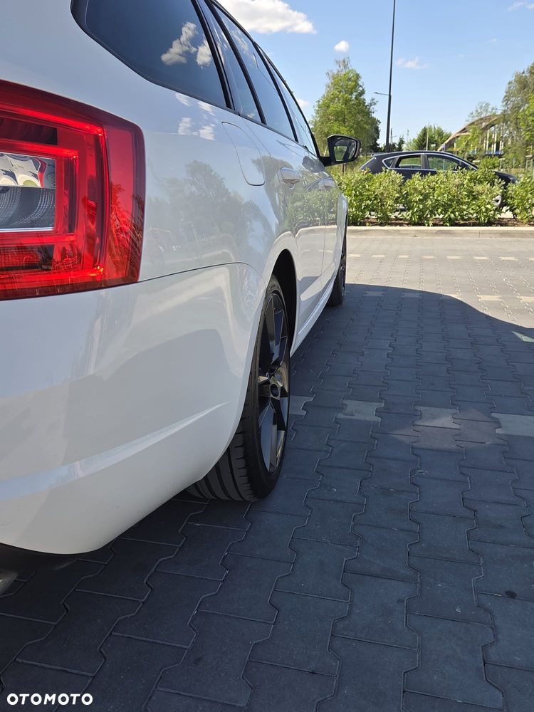 Skoda Octavia 2.0 TDI RS - 9