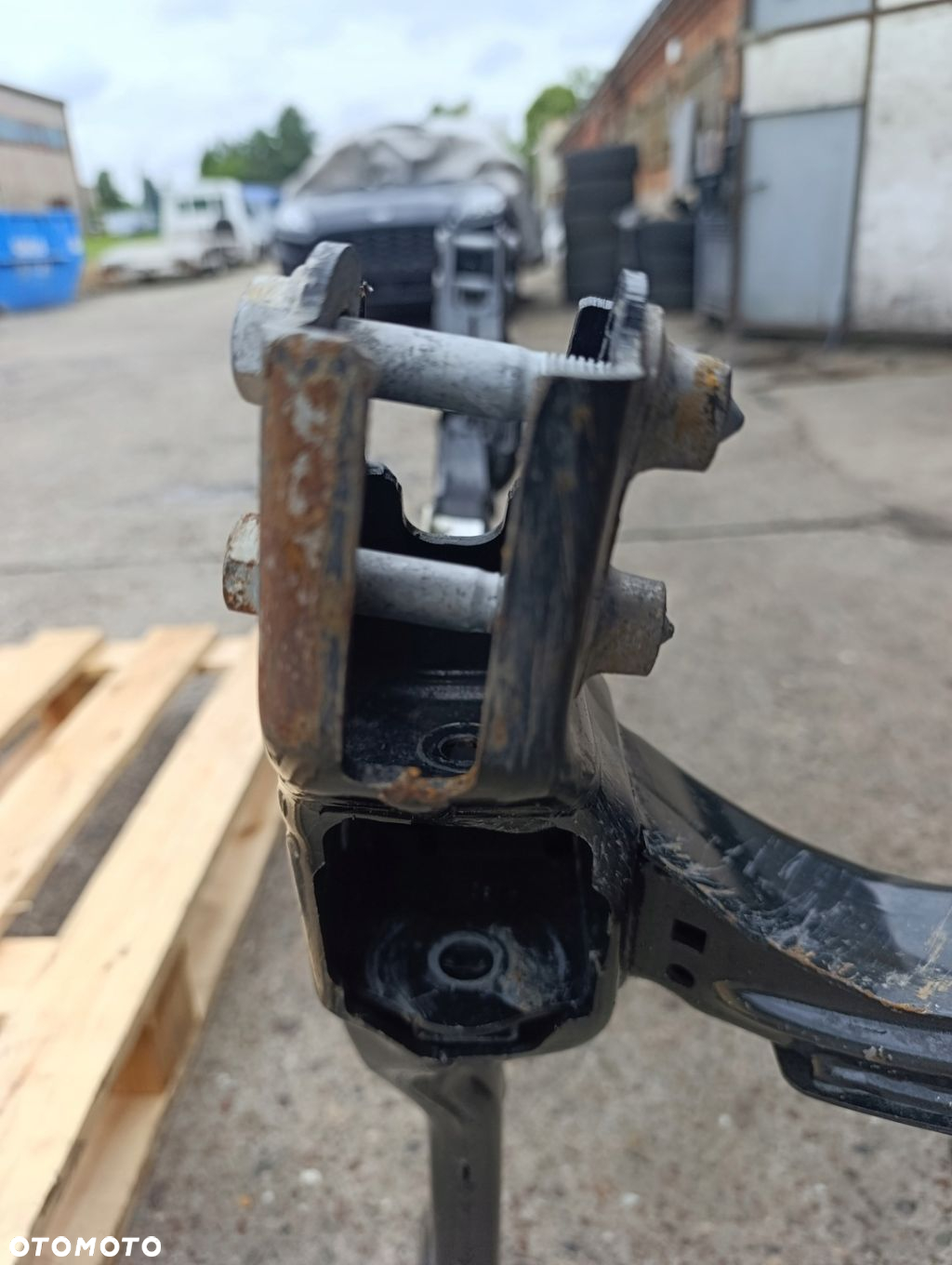 BMW U11 X1 WÓZEK PRZEDNI SANKI 8836338 - 4
