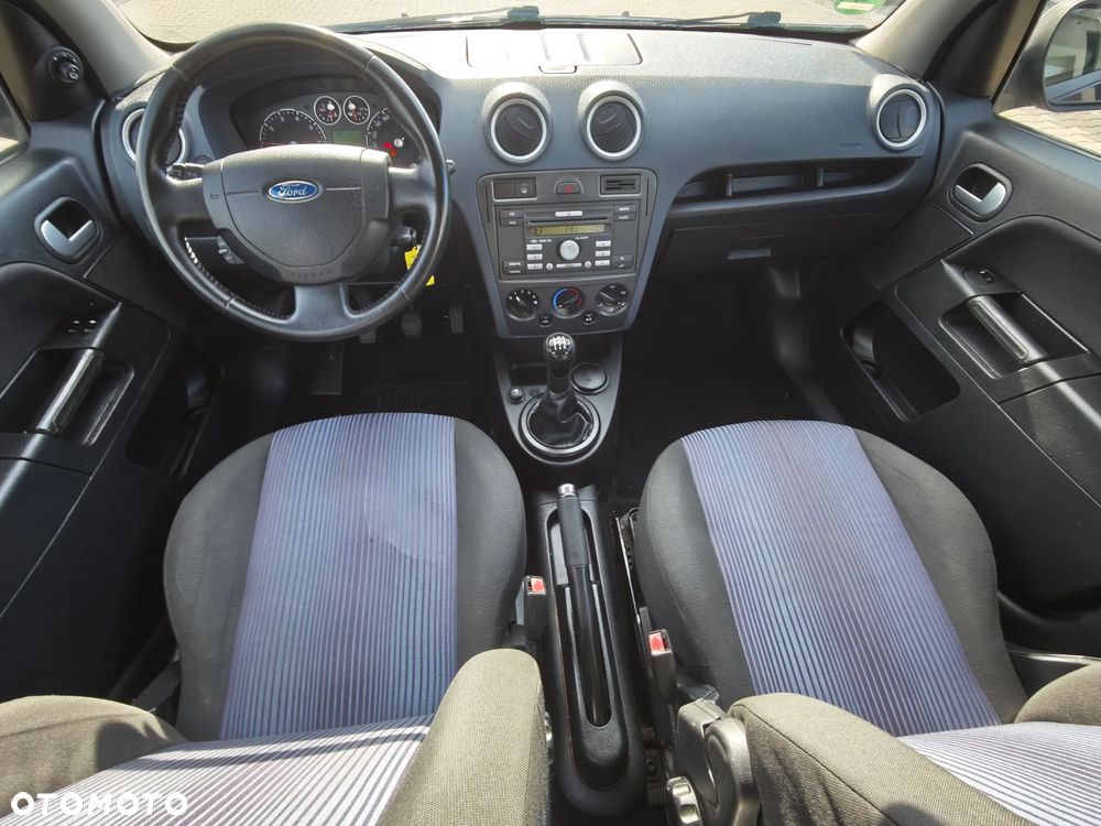 Ford Fusion 1.4 Ambiente - 20