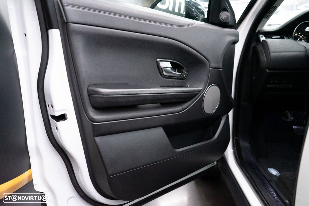 Land Rover Range Rover Evoque 2.0 TD4 SE Dynamic Auto - 24