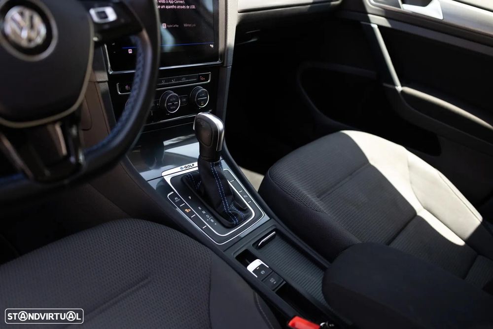 VW e-Golf Standard - 24