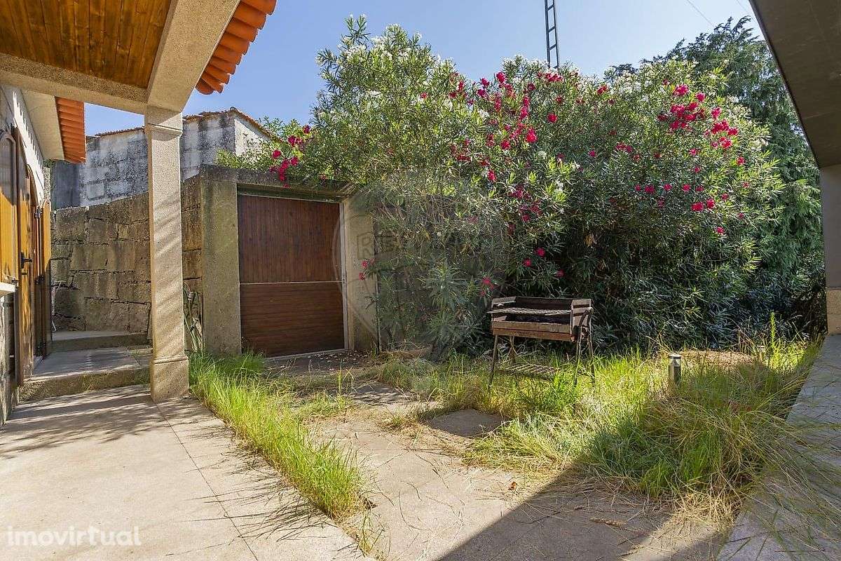 Moradia T4 para venda - Grande imagem: 4/23