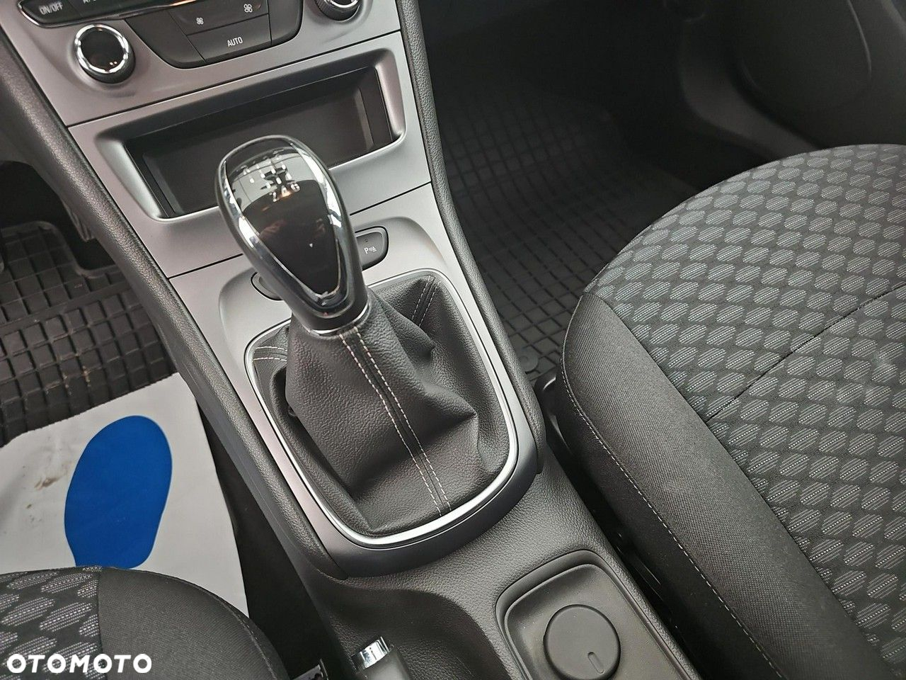 Opel Astra - 16
