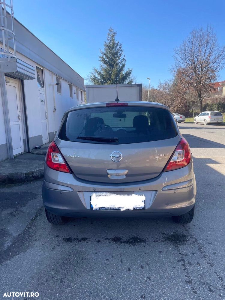Opel Corsa Cosmo - 4