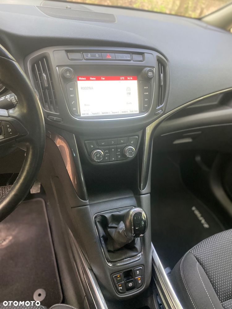 Opel Zafira 2.0 D (CDTI ecoFLEX) Start/Stop Active - 12