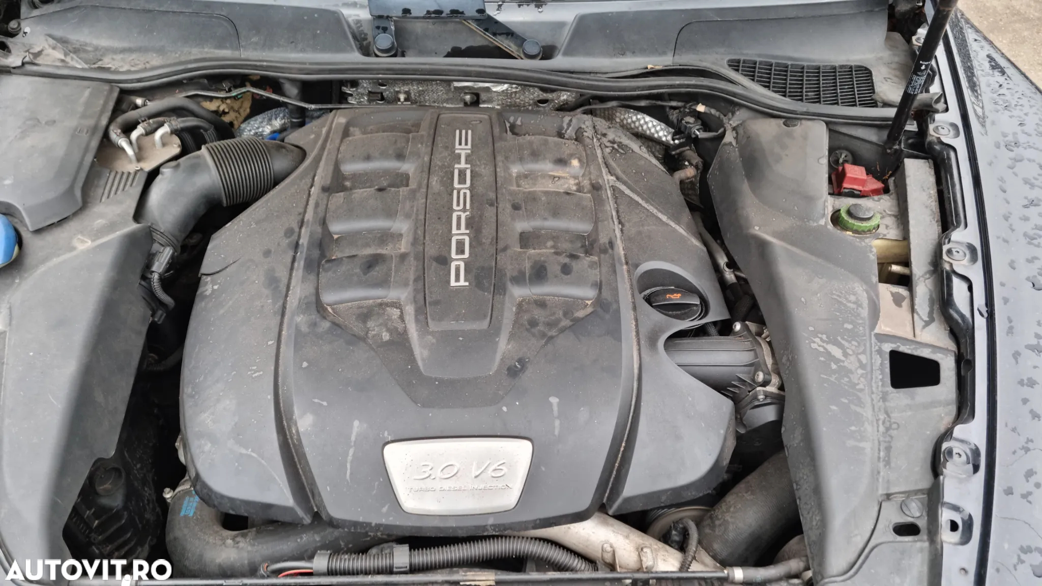 Dezmembrari piese auto Porsche Cayenne 3.0 d CRC uk - 6