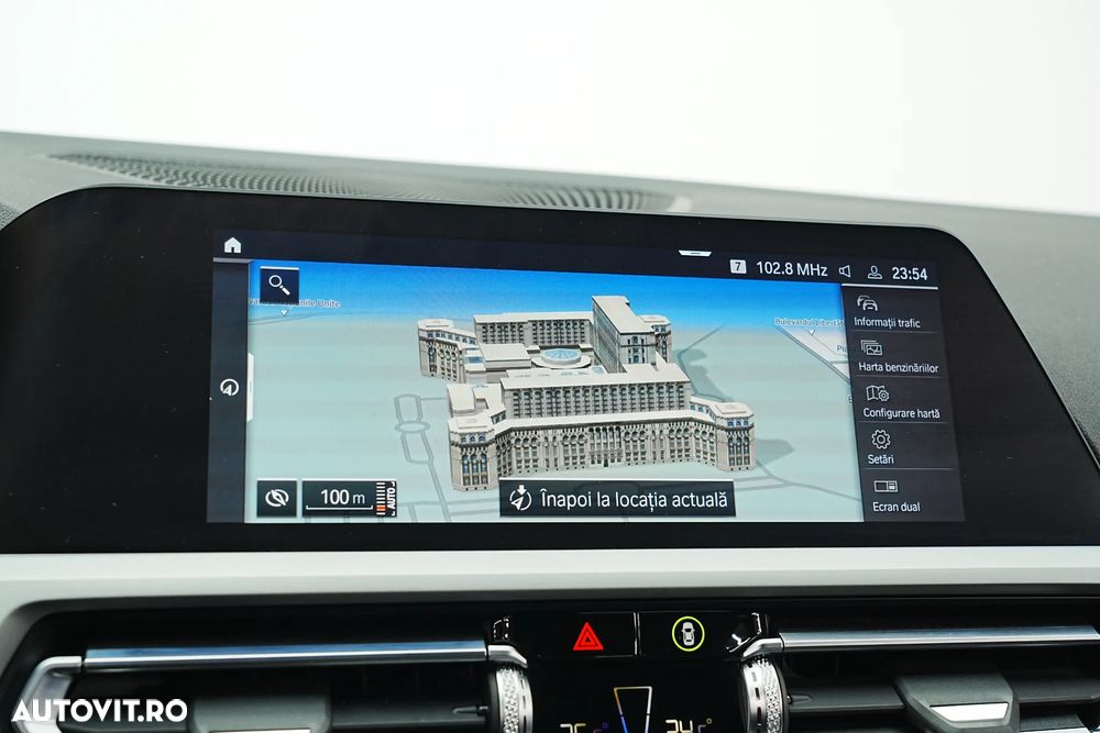 BMW Seria 3 330e Aut. Sport Line - 35