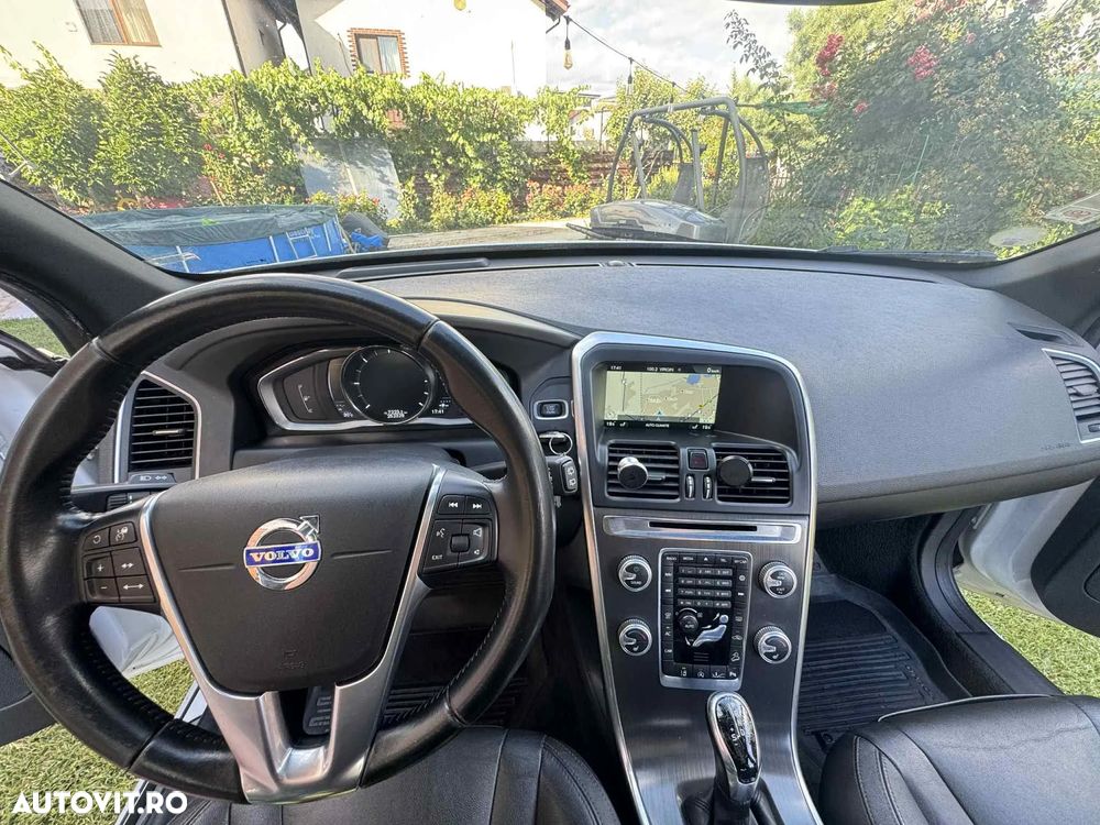 Volvo XC 60 D4AWD Kinetic - 3