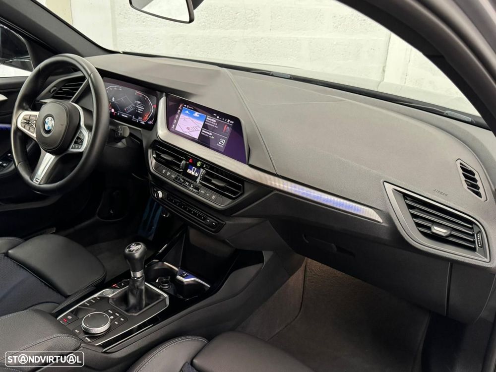 BMW 116 d Pack 50 anos M - 42