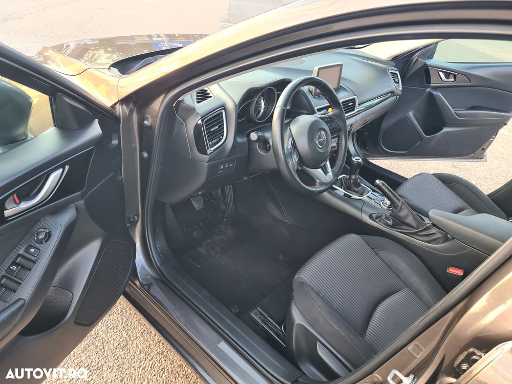 Mazda 3 G120 Attraction - 12