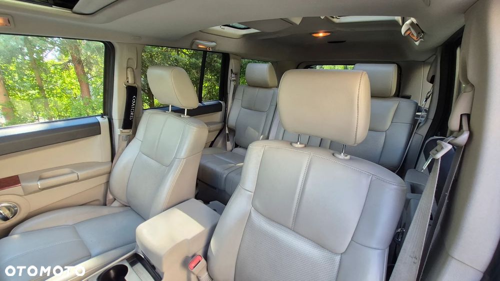 Jeep Commander 5.7 V8 Limited - 23
