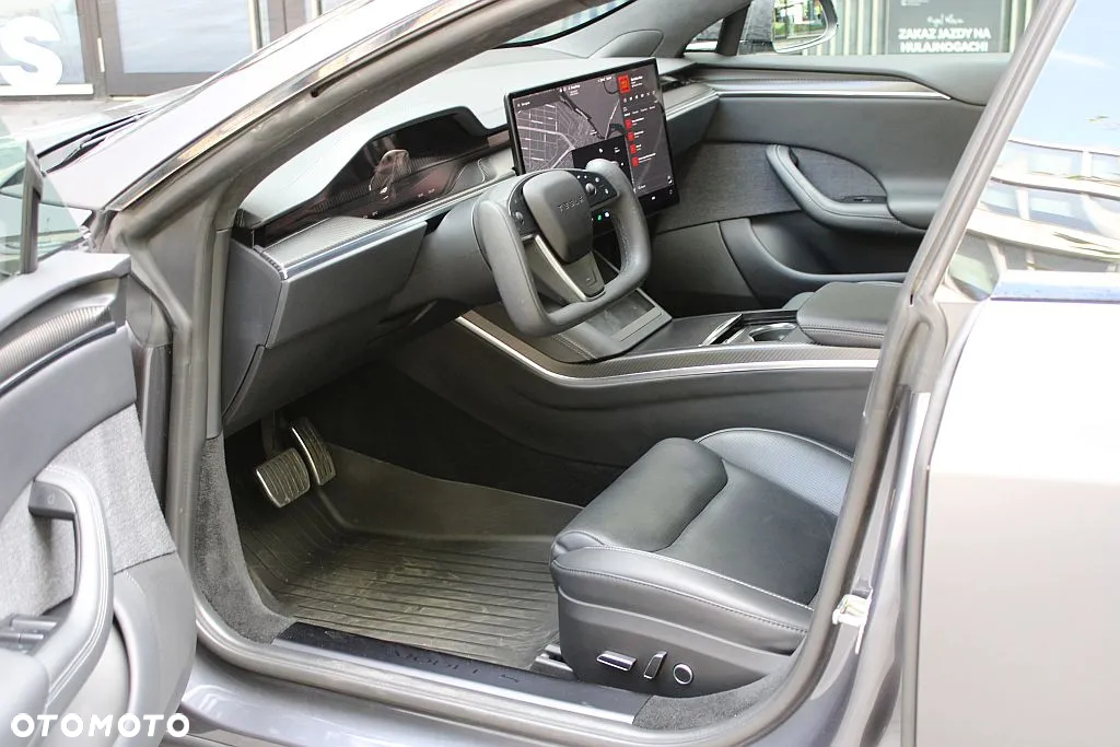 Tesla Model S Plaid - 14