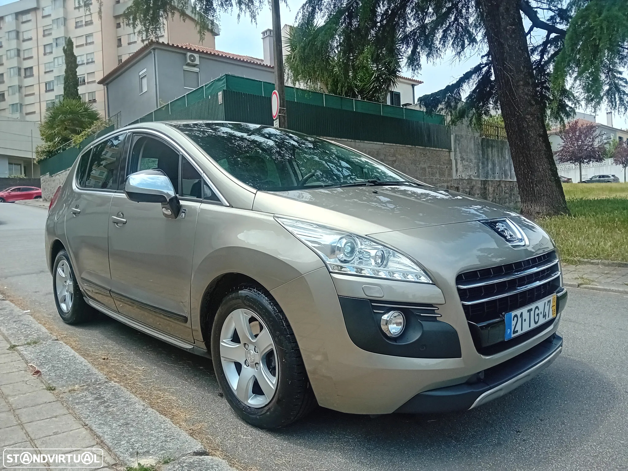 Peugeot 3008 2.0 HDi Hybrid4 102g - 26