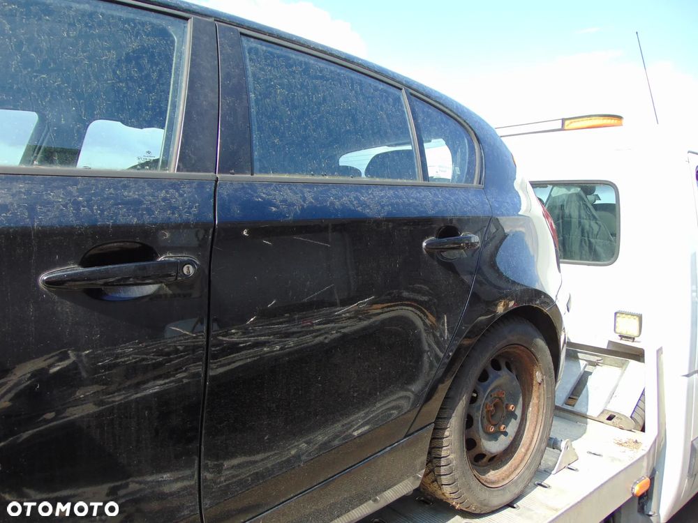 drzwi lewe tył tylnie 668/9 bmw e87 hb - 1
