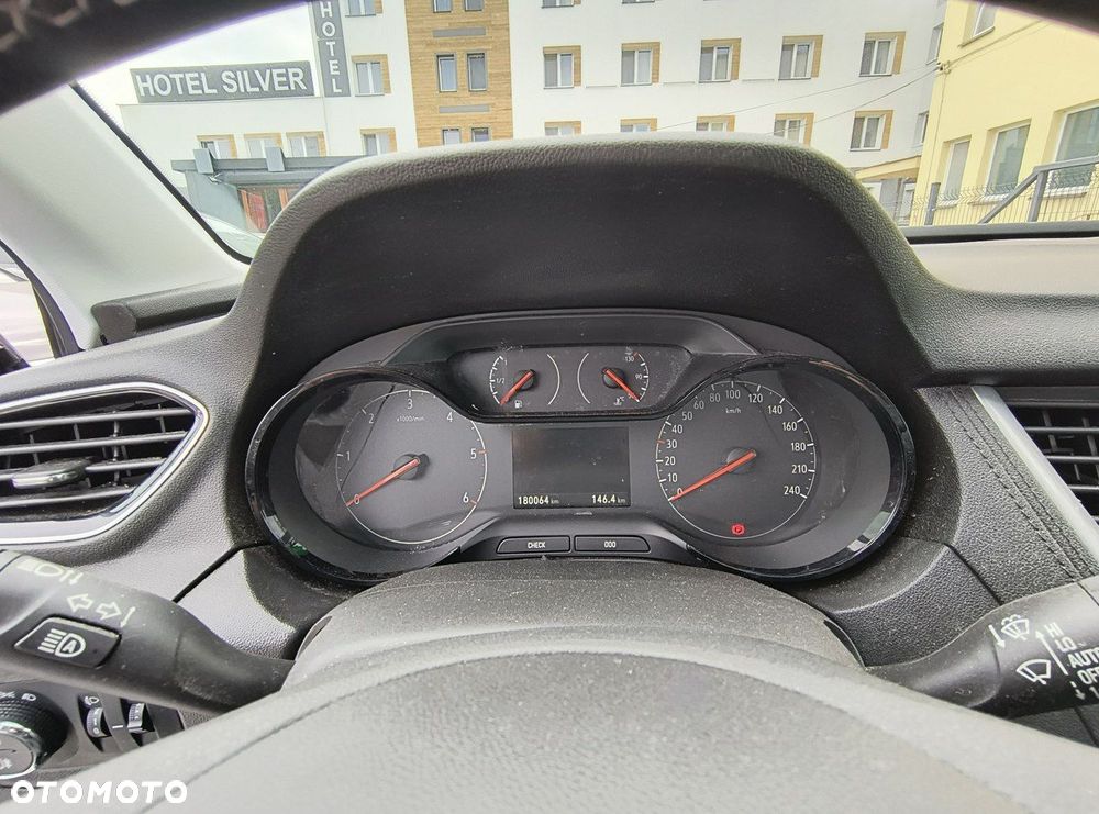 Opel Grandland X - 16