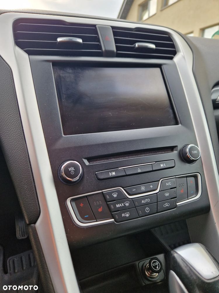 Ford Mondeo 2.0 TDCi Titanium PowerShift - 33