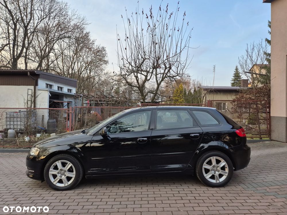 Audi A3 Sportback 1.6 Attraction - 10