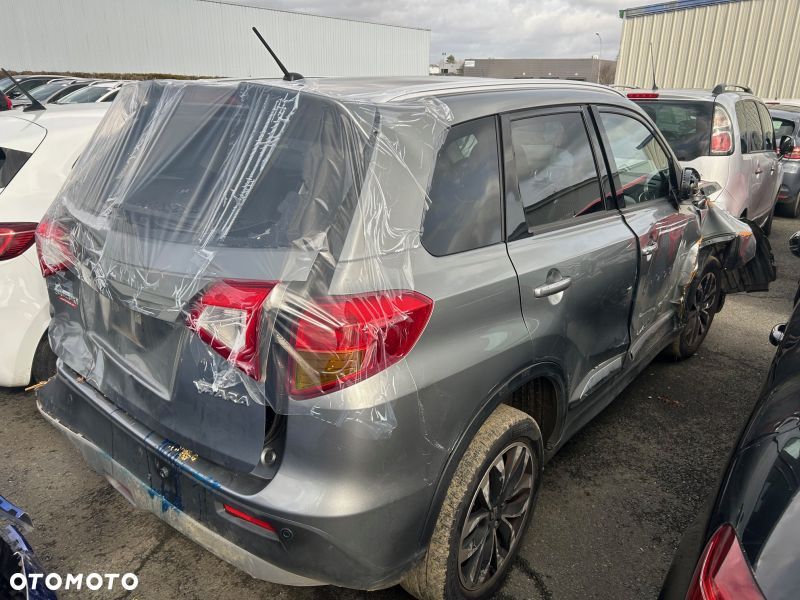 Suzuki Vitara - 3