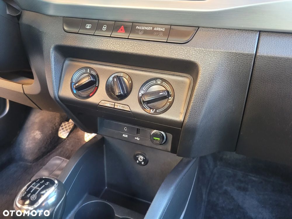 Skoda Fabia 1.0 Ambition - 17