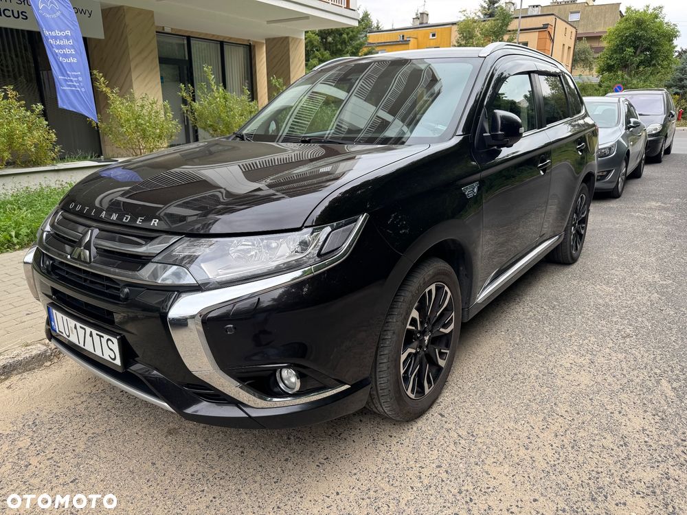Mitsubishi Outlander Instyle NAVI + - 5