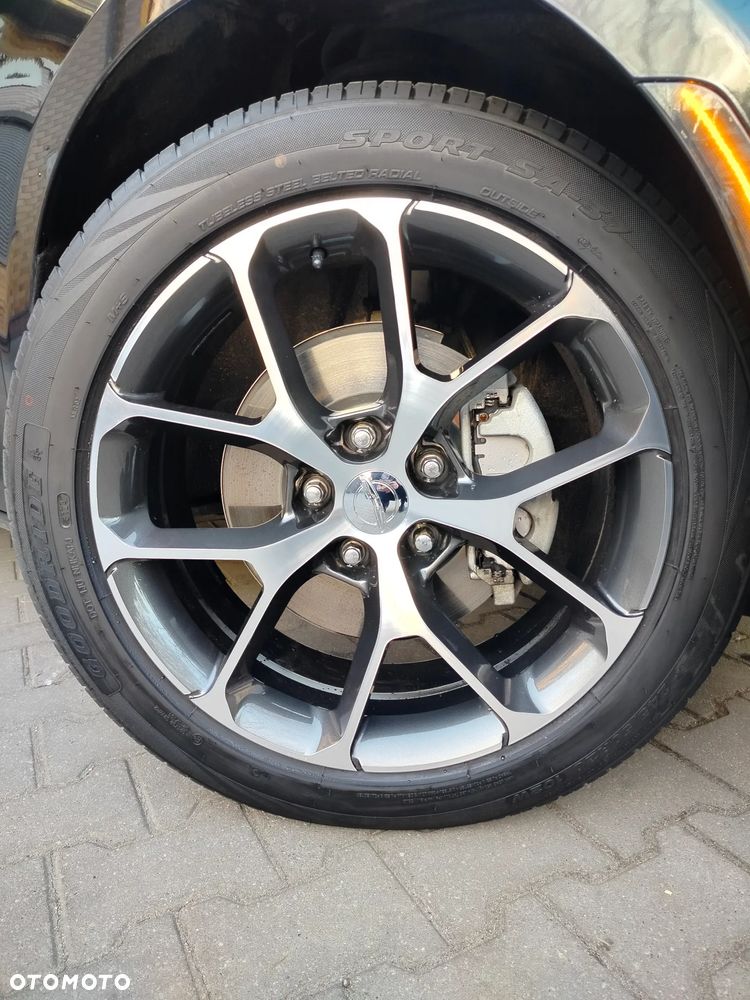 Chrysler Pacifica - 39