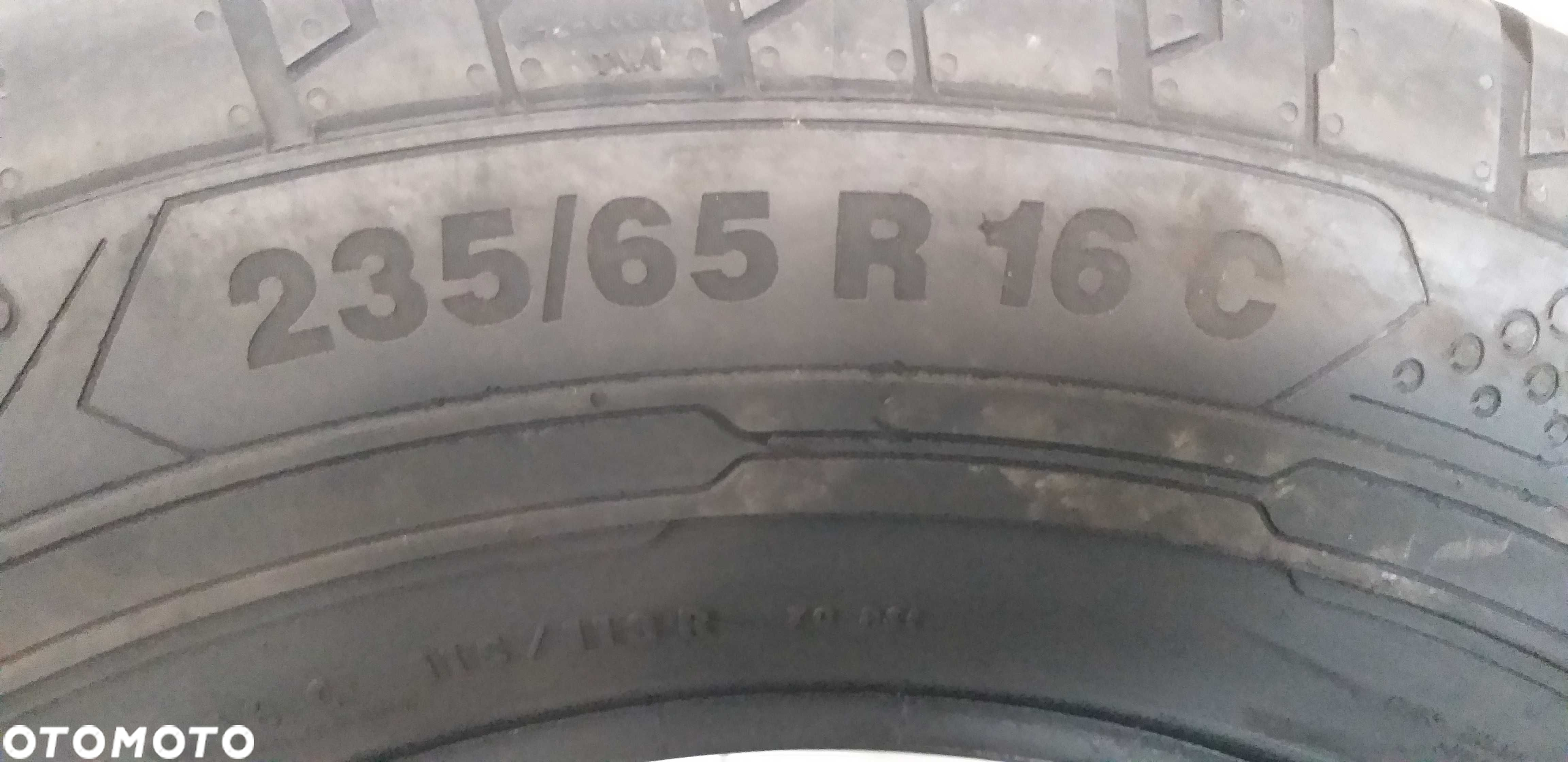 P556280M Para 235/65R16C Continental ContiVanContact200. 2023/2018 rok - 4