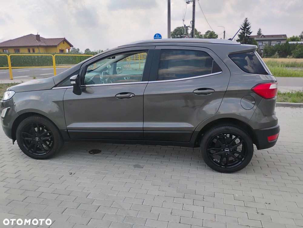 Ford EcoSport 1.5 TDCi TITANIUM - 4