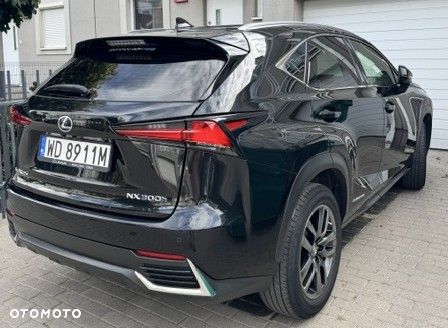 Lexus NX 300h Prestige AWD - 3