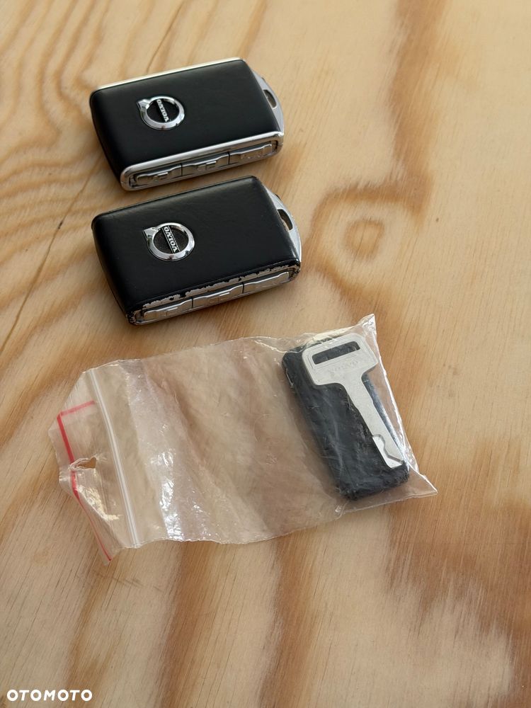 Volvo XC 60 T8 AWD Plug-In Hybrid Inscription Expression - 21