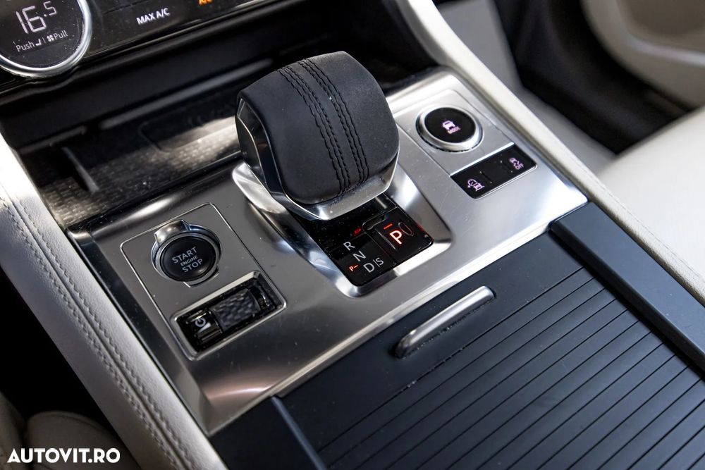 Jaguar F-Pace D200 AWD SE - 30