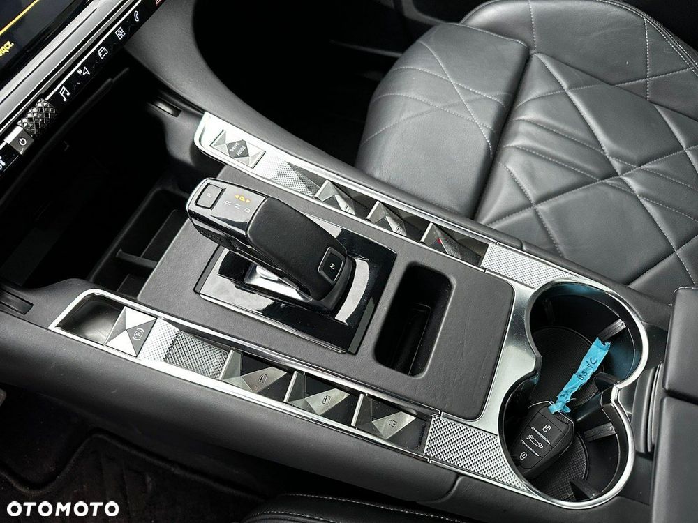 DS Automobiles DS 7 Crossback - 15