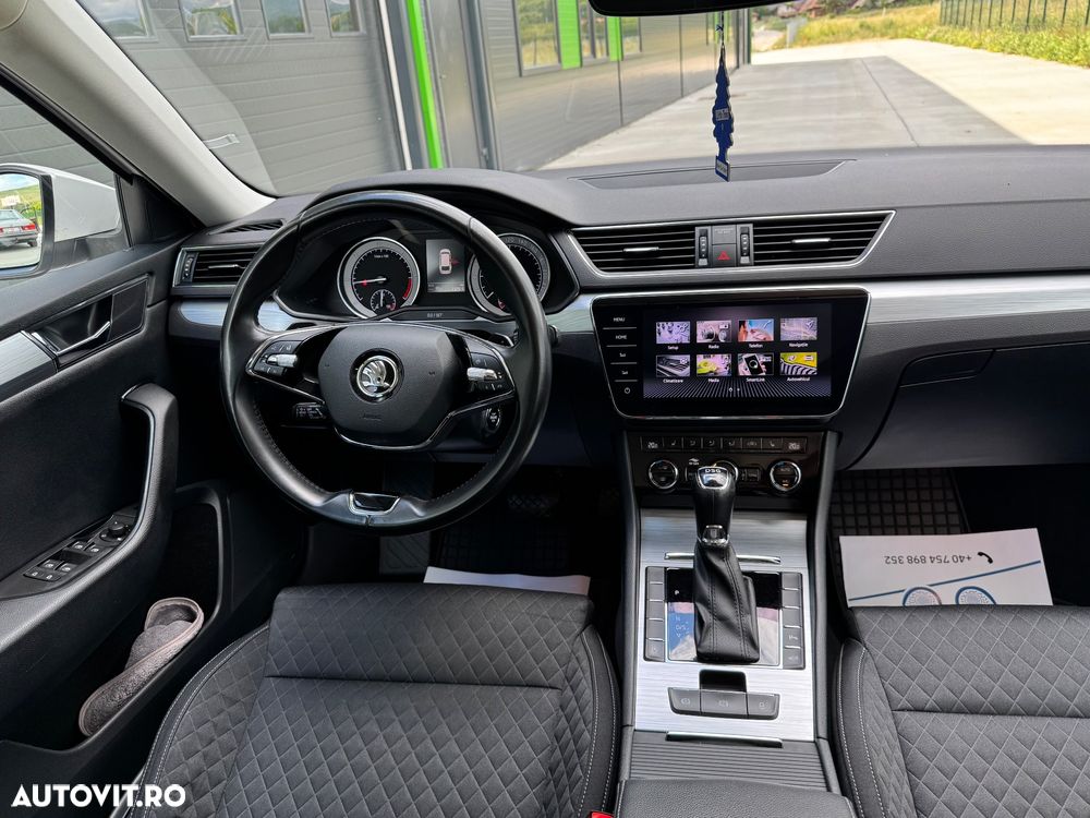 Skoda Superb 2.0 TDI DSG Sportline - 18