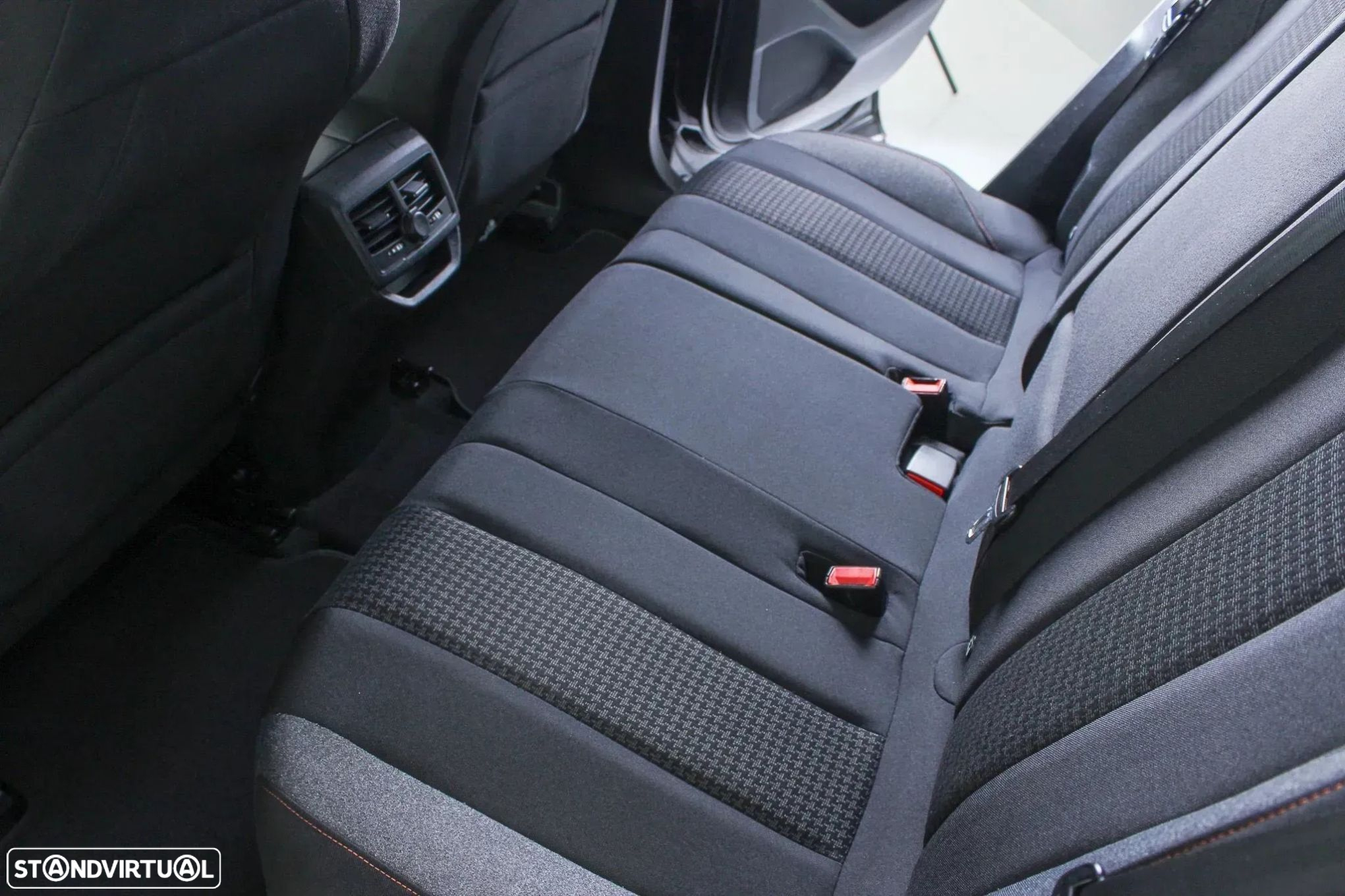 Peugeot 3008 PureTech 130 Stop & Start GPF EAT8 Active - 7