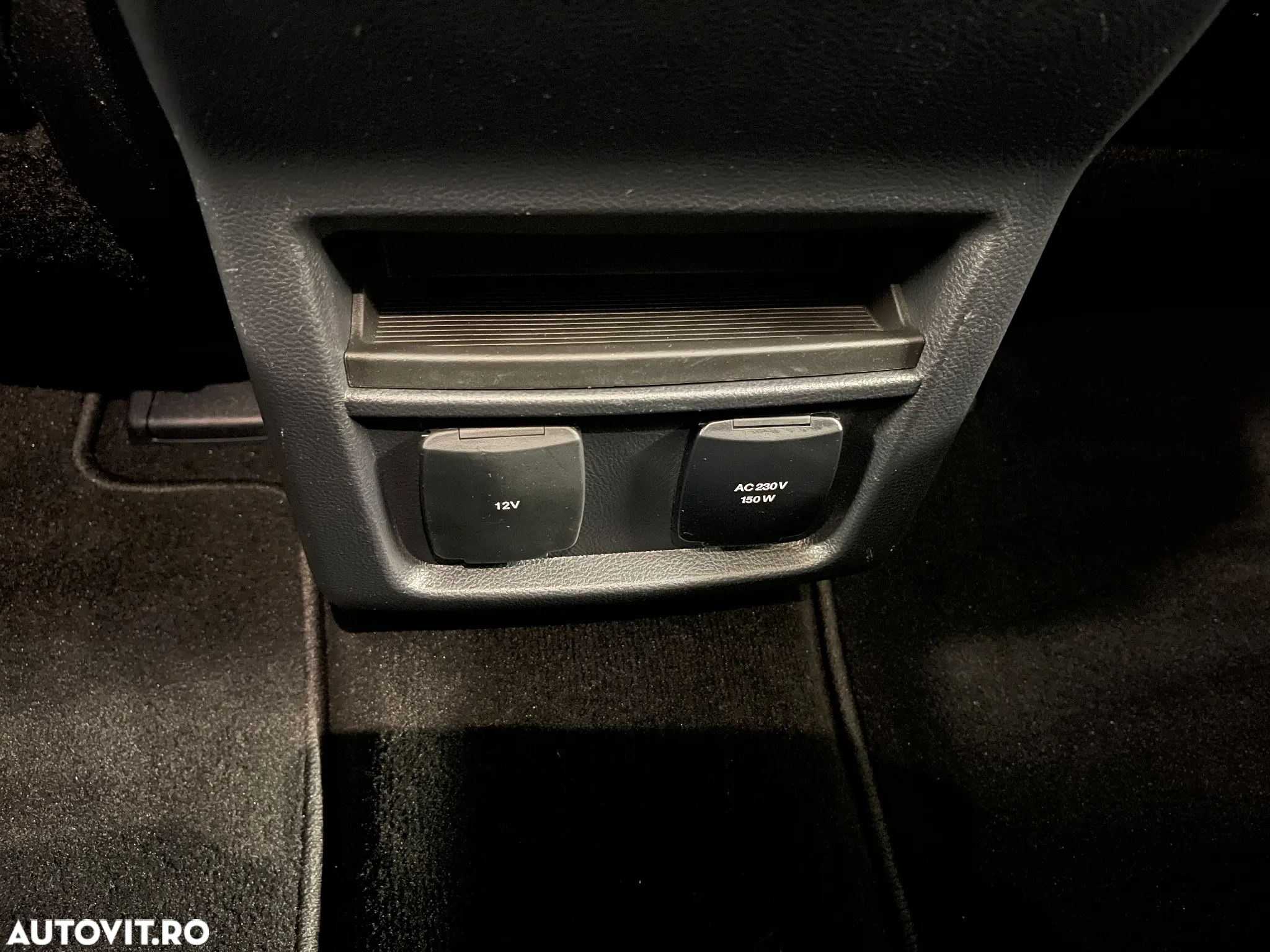 Ford S-Max 2.0 TDCi Powershift Titanium - 32